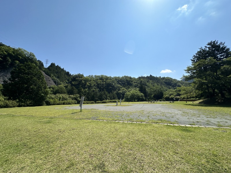 緑と太陽の丘キャンプ場の敷地内